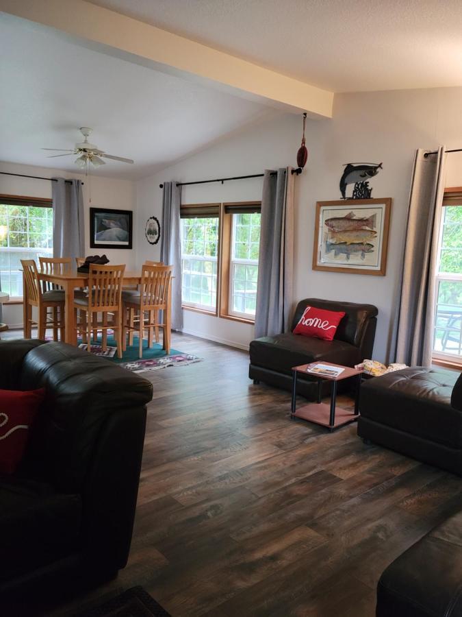 A Relaxing Getaway-A Backwoods Cabin Solduc River Beaver Buitenkant foto